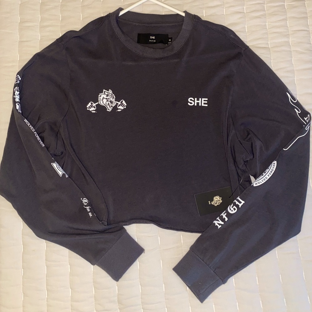 Darc Sport : SHE Cropped Premium Tee in Wolf Gray